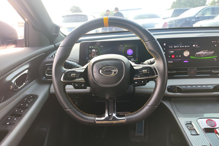 广汽传祺 影豹 2021款 270T DCT J16版中控内饰13