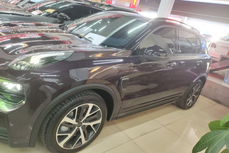 领克01 EM-P 2021款 1.5TD PHEV Halo车身外观4