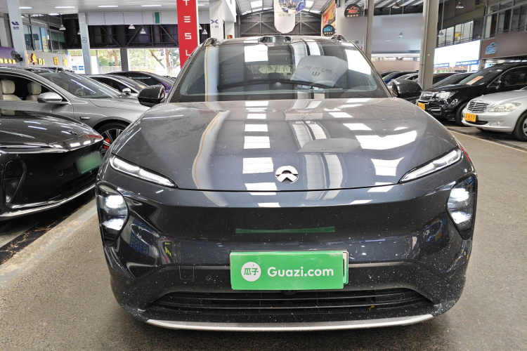 蔚来ES7 2022款 100kWh车身外观2