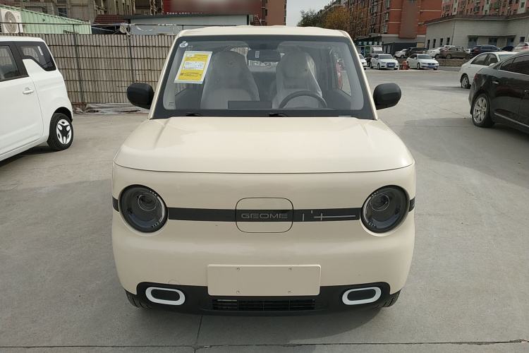 吉利银河 熊猫 2025款 210km 元气熊车身外观2