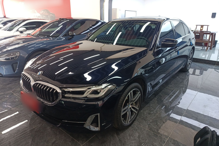宝马5系 2023款 530Li 领先型 豪华套装车身外观4