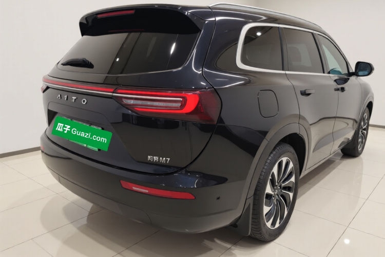 鸿蒙智行 问界M7 2024款 1.5T 后驱Plus版 5座车身外观7