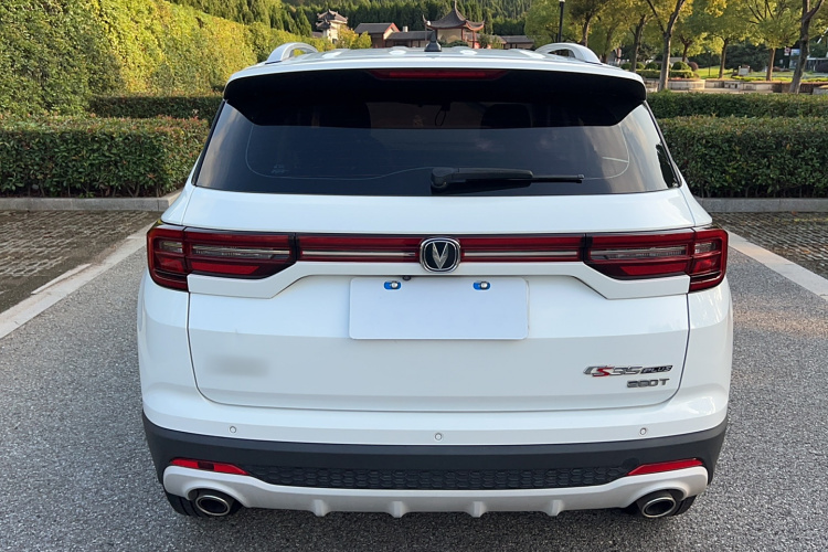 长安CS35PLUS 2019款 1.4T DCT畅联蓝鲸版车身外观6004