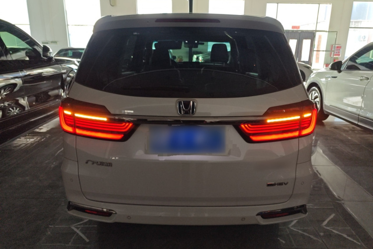 本田 奥德赛 2024款 2.0L e:HEV 锐·智享版车身外观6