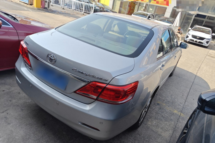 丰田 凯美瑞 2013款 200E 经典精英版车身外观7