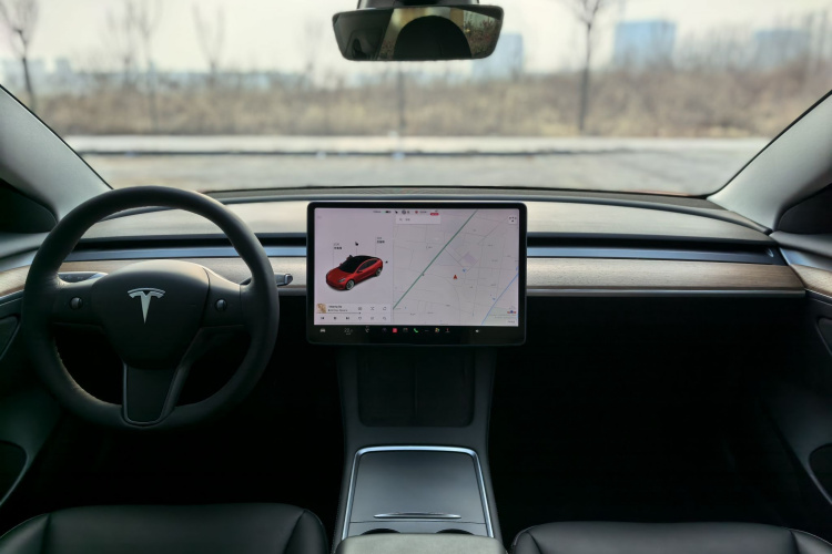 特斯拉 Model 3 2021款 标准续航后驱升级版中控内饰7007