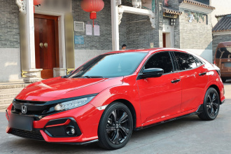 本田 思域 2021款 HATCHBACK 220TURBO CVT潮酷控