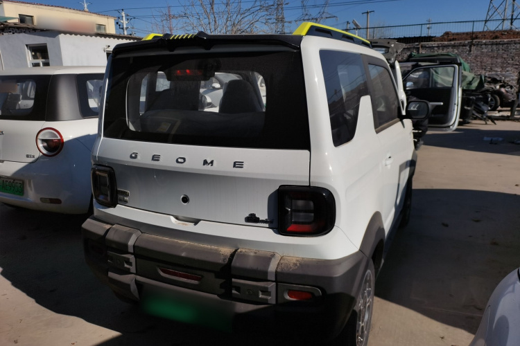 吉利银河 2025款 210km 熊猫骑士车身外观7