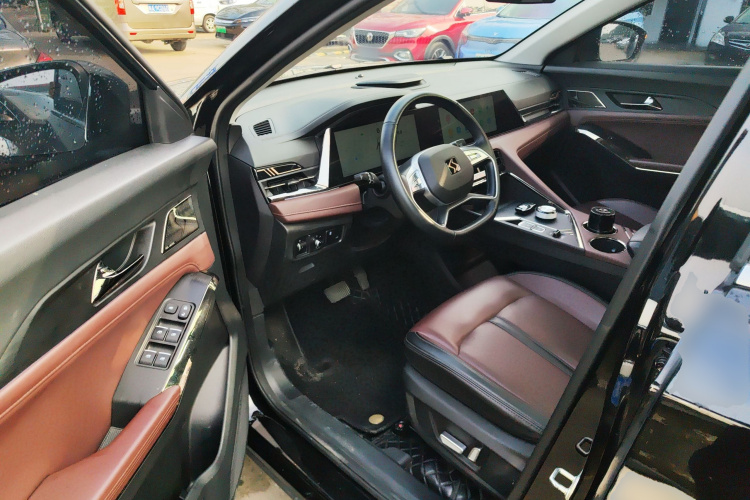 思皓X8 PLUS 2023款 1.5TGDI DCT智尚版 7座中控内饰20