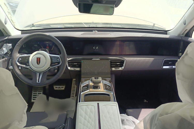 红旗E-HS9 2024款 660km 旗畅版 六座中控内饰7002