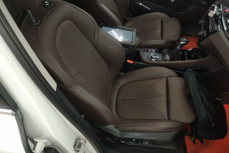 宝马X1 2019款 xDrive20Li 尊享型局部细节41