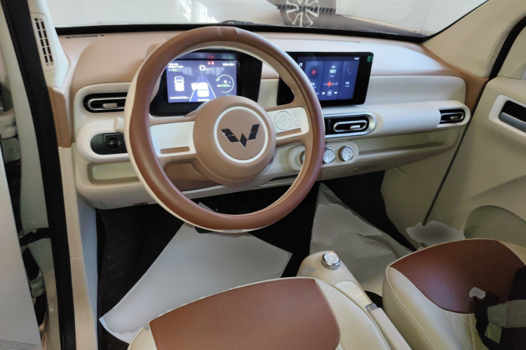 五菱汽车 宏光MINIEV 2024款 第三代 215km 进阶版中控内饰12