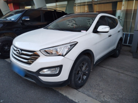 现代 胜达 2015款 2.0T 自动两驱智能型 5座