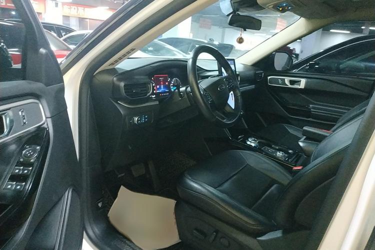 福特 探险者 2020款 EcoBoost 285 四驱风尚版 6座中控内饰20