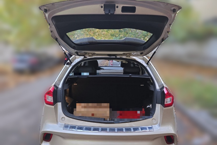 吉利汽车 远景X3 2017款 1.5L 手动尊贵型中控内饰23