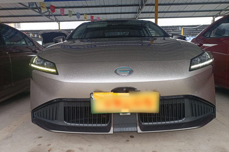 埃安 AION S Plus 2023款 70 乐享版 磷酸铁锂车身外观2