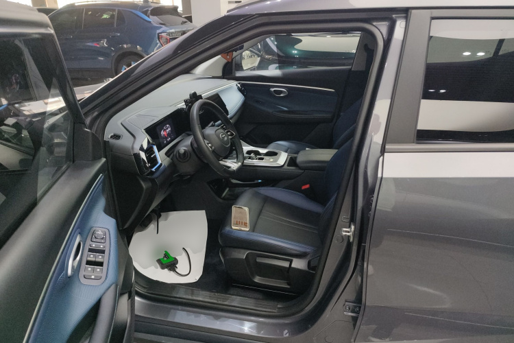 广汽传祺 传祺GS3 2023款 影速 270T 劲享版中控内饰19