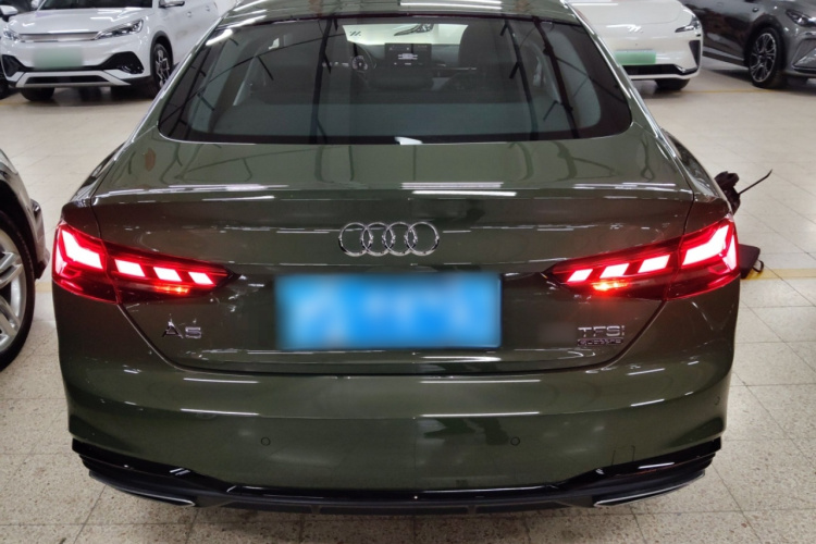 奥迪A5 2024款 Sportback 40 TFSI quattro 豪华动感型车身外观6004