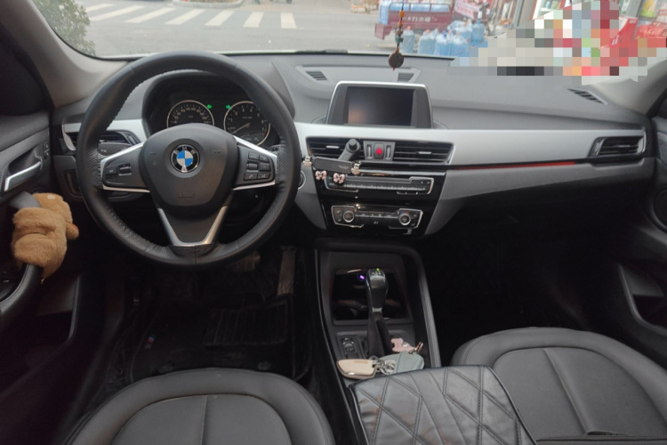 宝马X1 2018款 sDrive18Li 时尚型中控内饰12