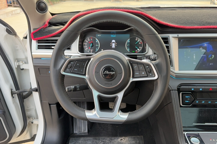 众泰 大迈X7 2018款 2.0T 自动尊贵型局部细节13