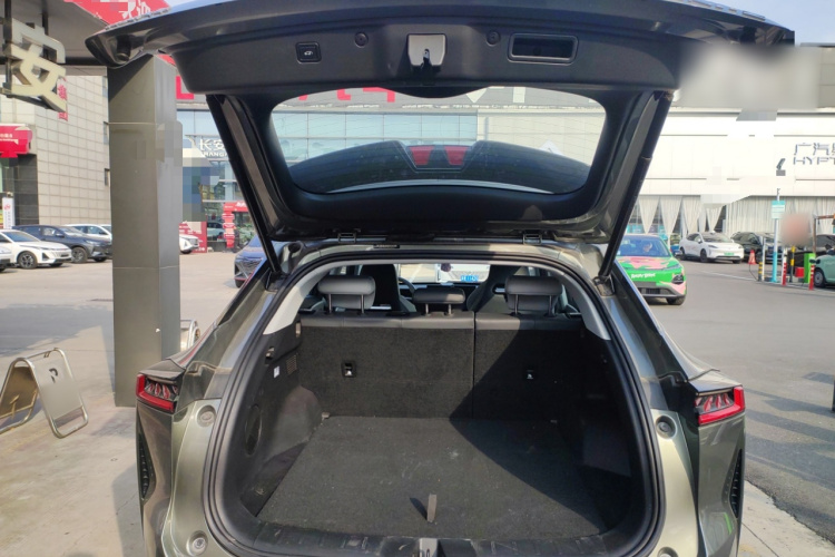 长安UNI-Z新能源 2024款 蓝鲸智电iDD 125km 卓越型局部细节23