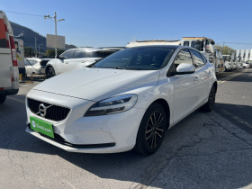 沃尔沃V40 2018款 T3 智逸版