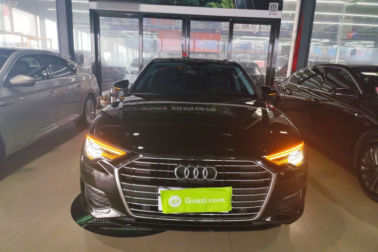 奥迪A6L 2019款 45 TFSI 臻选致雅型车身外观2