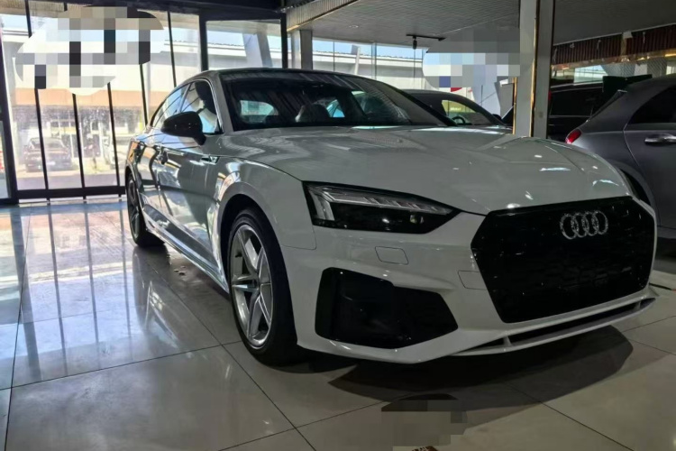 奥迪A5 2024款 Sportback 40 TFSI 时尚动感型车身外观6004