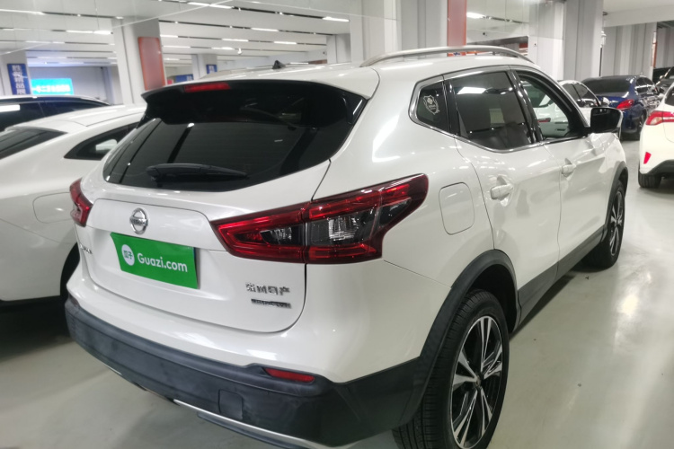 日产 逍客 2019款 2.0L CVT豪华版车身外观7