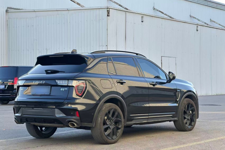 领克01 2021款 2.0TD 四驱暗夜版车身外观6011