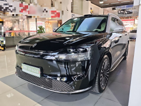 鸿蒙智行 问界M9 2024款 纯电 Ultra版 100kWh 6座版