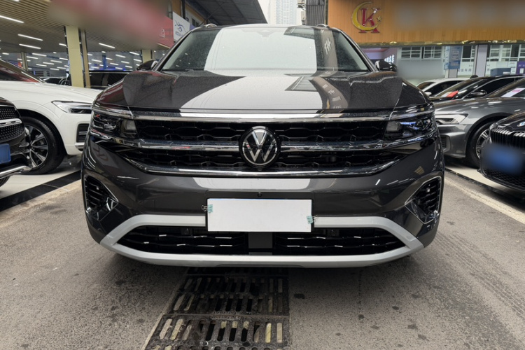 大众 揽境 2023款 改款 380TSI 四驱豪华佳境版Pro 6座车身外观6004