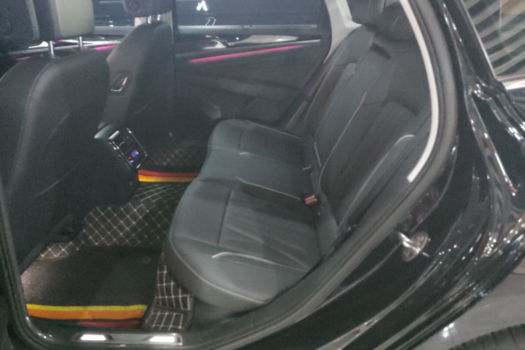 大众 帕萨特 2023款 380TSI 豪华版中控内饰21