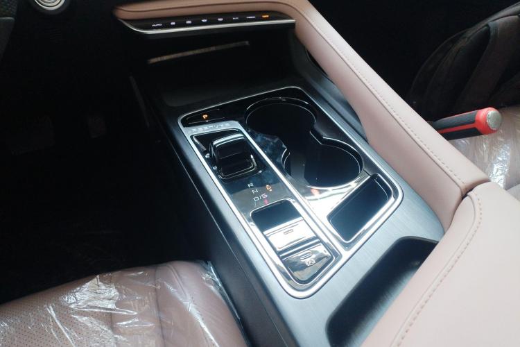 奔腾B70 2024款 龙腾版 1.5T 领创型中控内饰18