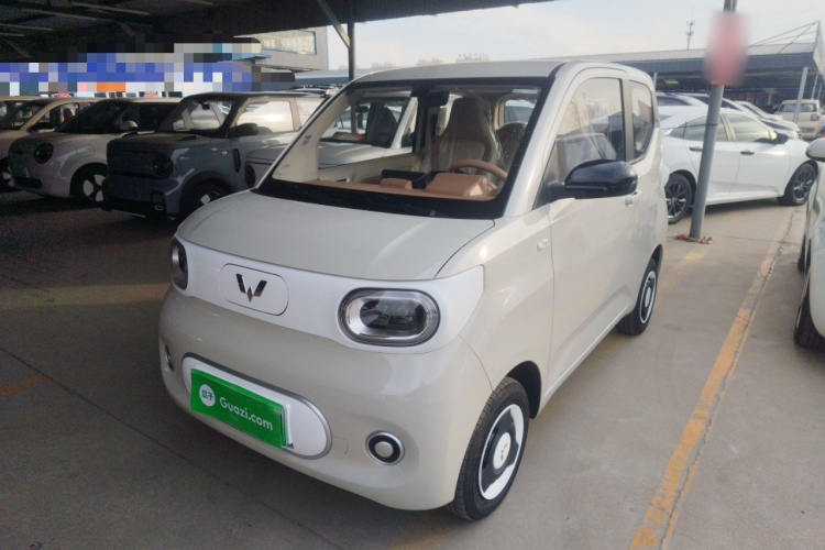 五菱汽车 宏光MINIEV 2024款 第三代 215km 青春版车身外观1