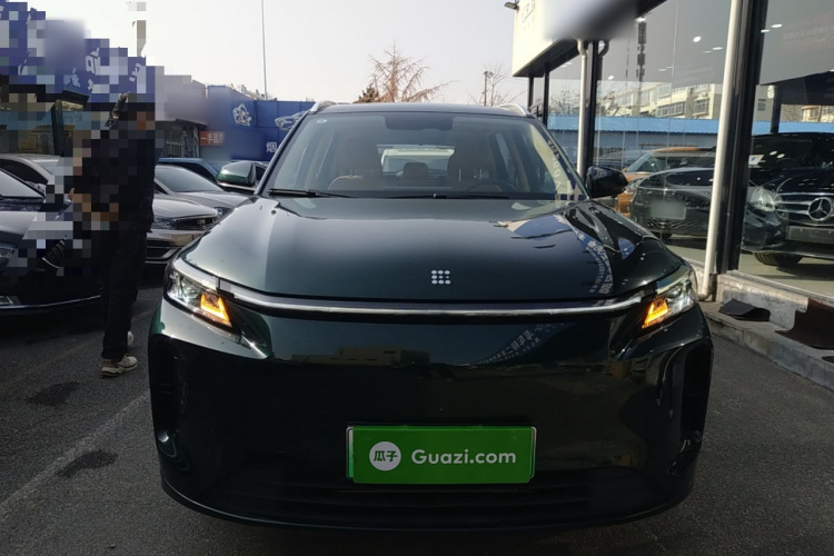 蓝电E5 PLUS 2025款 120km 标准续航版 7座车身外观2