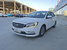 东南 V5菱致 2015款 plus 1.5L 手动智趣型