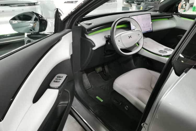 小鹏G7 2025款 702 超长续航 Ultra中控内饰20