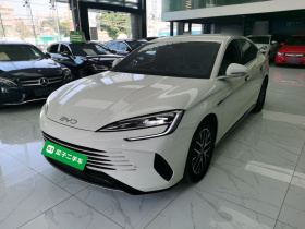 比亚迪 海豹07 DM-i 2025款 DM-i 1.5L 70km 精英型