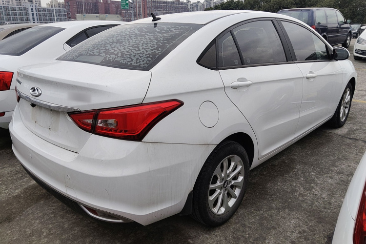 奇瑞 艾瑞泽5 2019款 1.5L 手动青春版 国V车身外观6005