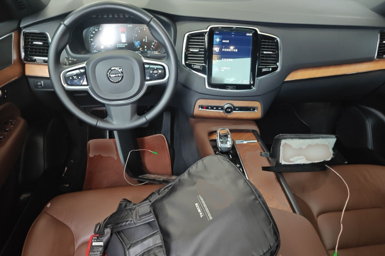 沃尔沃XC90 2022款 B6 智逸豪华版 7座中控内饰12