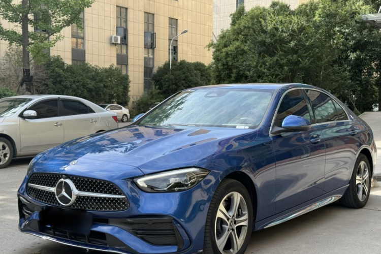 奔驰C级 2022款 C 200 L 运动版车身外观1