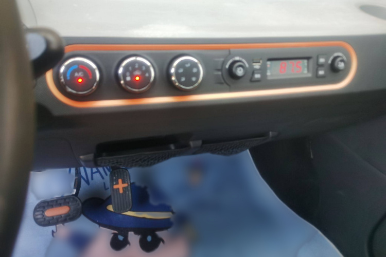 五菱汽车 宏光MINIEV 2020款 自在款 磷酸铁锂局部细节16