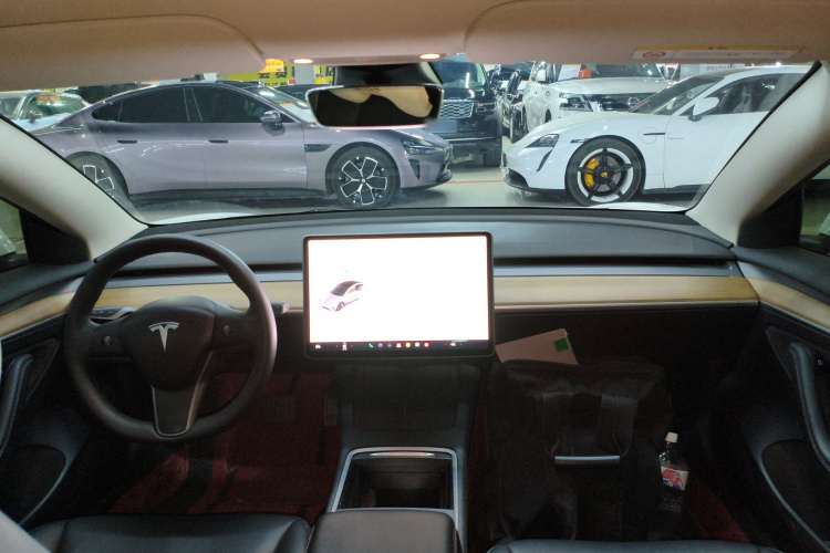 特斯拉 Model 3 2021款 标准续航后驱升级版 3D6中控内饰12