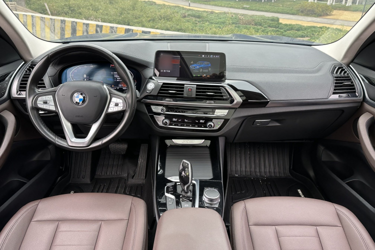宝马X3 2020款  xDrive25i 豪华套装中控内饰7013