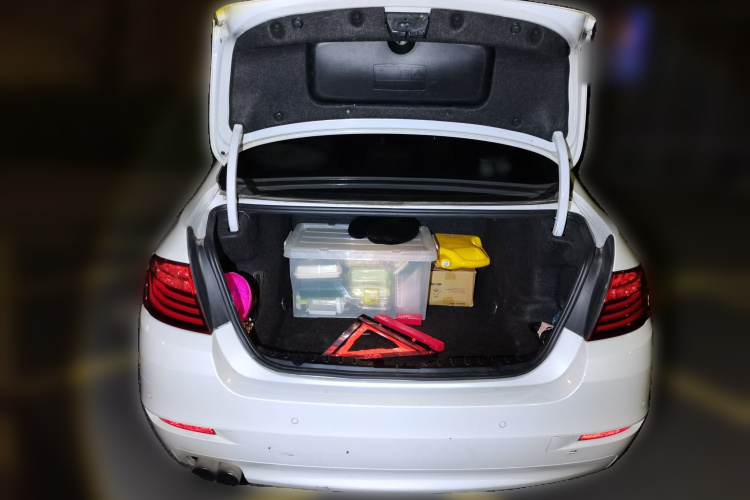 宝马5系 2014款 520Li 典雅型局部细节23