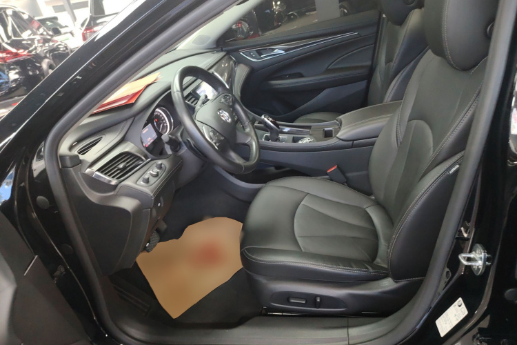 别克 君越 2022款 652T 豪华型中控内饰19