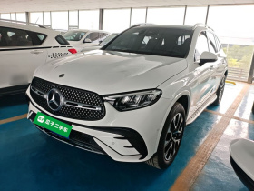 奔驰GLC 2023款 GLC 260 L 4MATIC 豪华型 7座