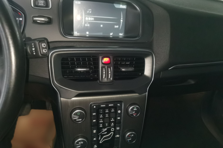 沃尔沃V40 2015款 1.6T 智雅版局部细节16