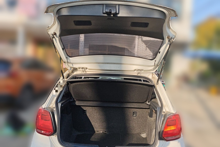 大众 Polo 2016款 1.4L 自动风尚型局部细节23